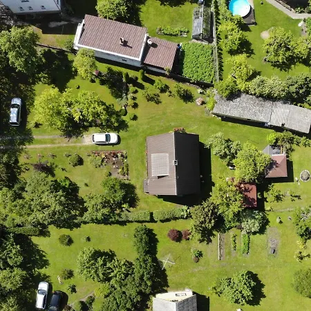 Kemping Lush Green Garden Campsite
