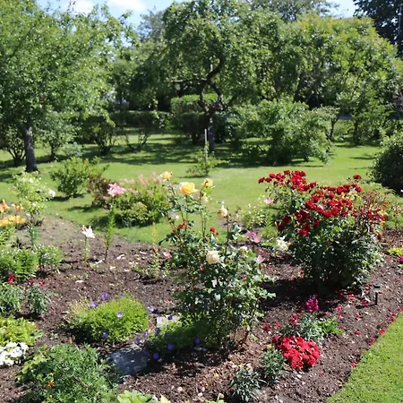 Lush Green Garden Campsite * Kuressaare